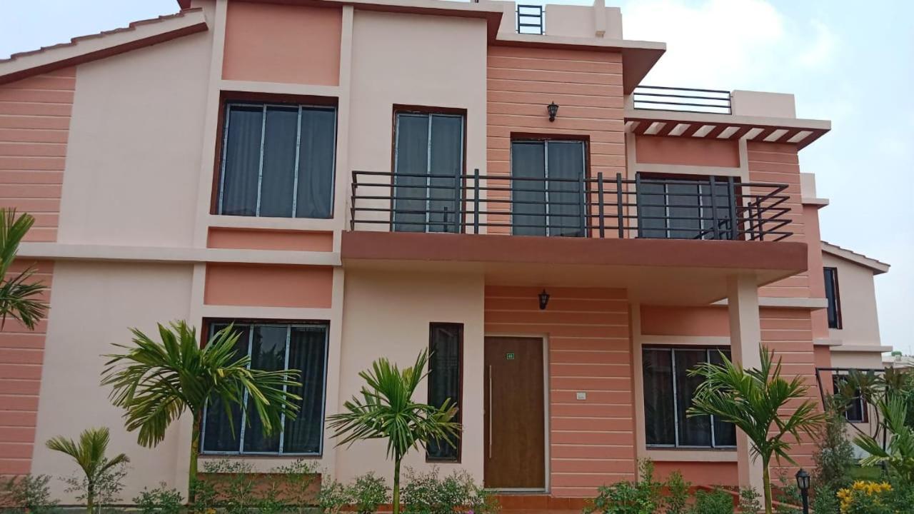 Charulata Residency Hotell Bolpur Exteriör bild