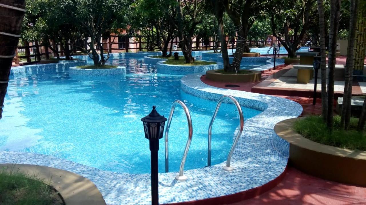 Charulata Residency Hotell Bolpur Exteriör bild